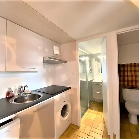 La Maison Bleue - Ref 502 *